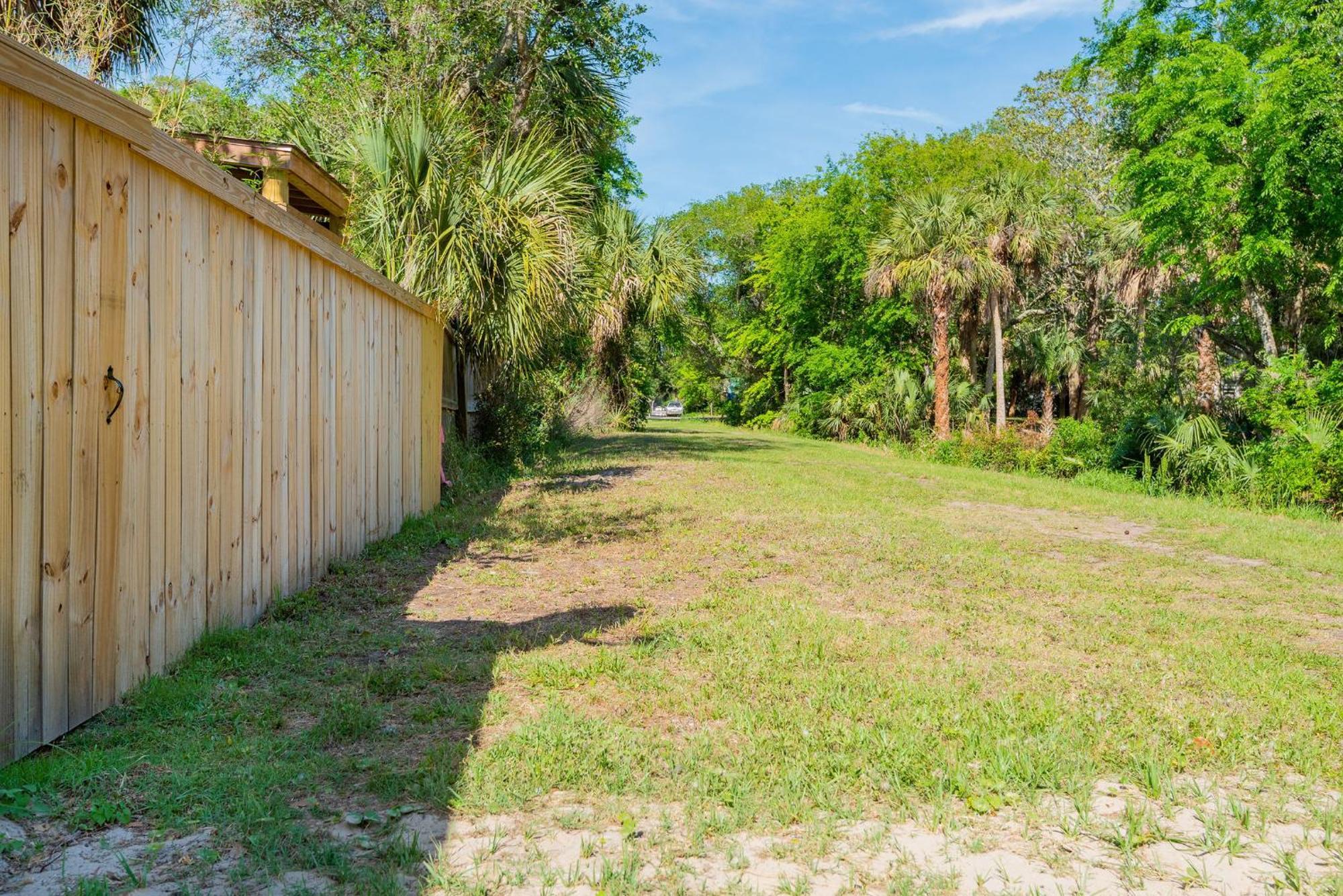 Folly Vacation Laid Back Casual Beach Bungalow 209-B Folly Beach Exteriér fotografie